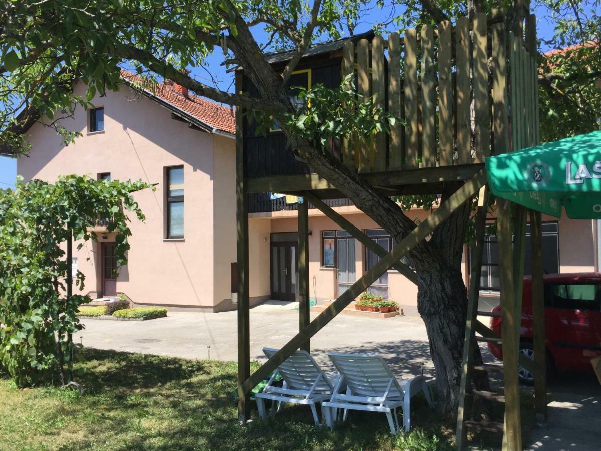 Apartment Karlovac Luaran gambar