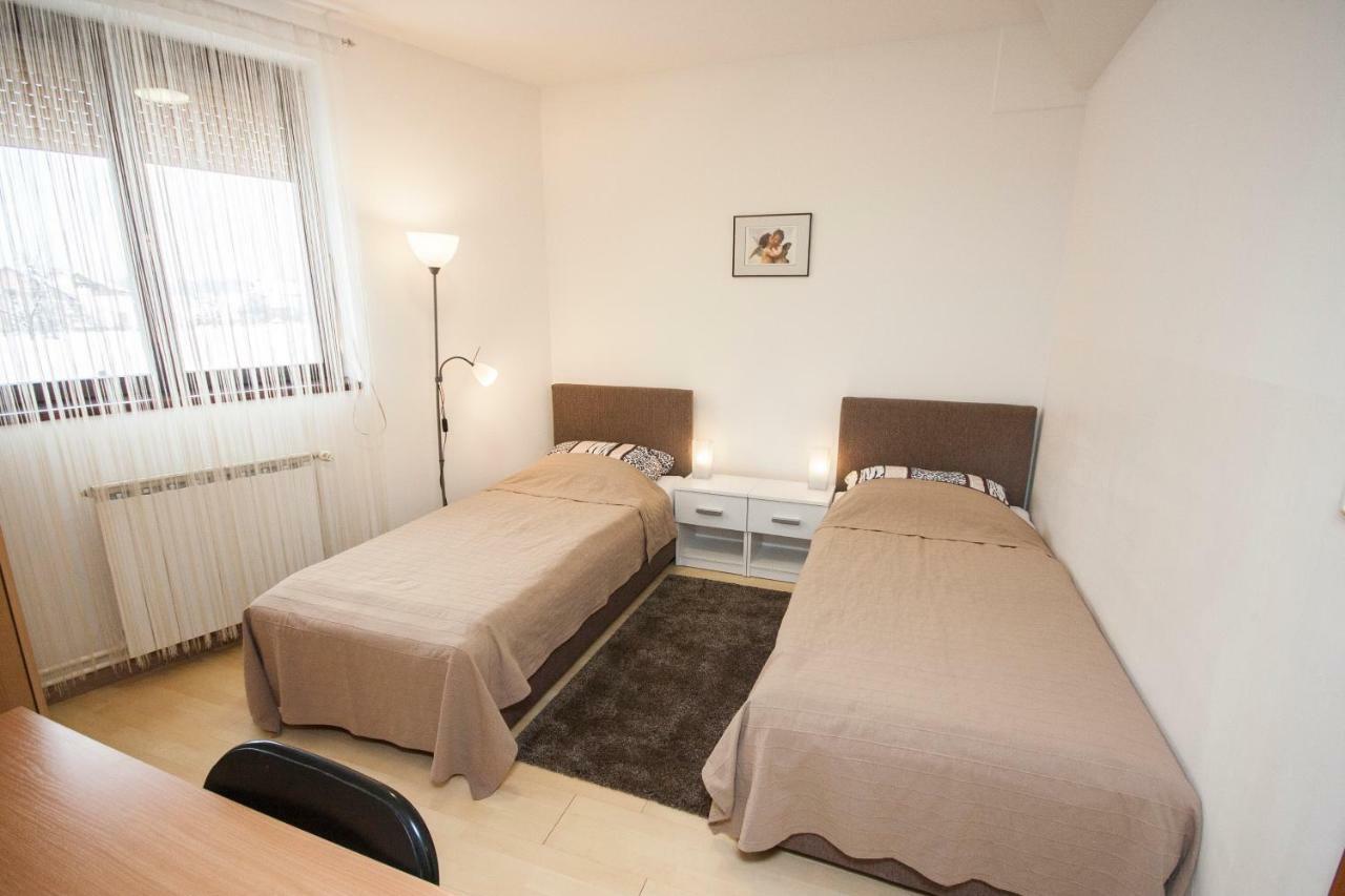 Apartment Karlovac Luaran gambar